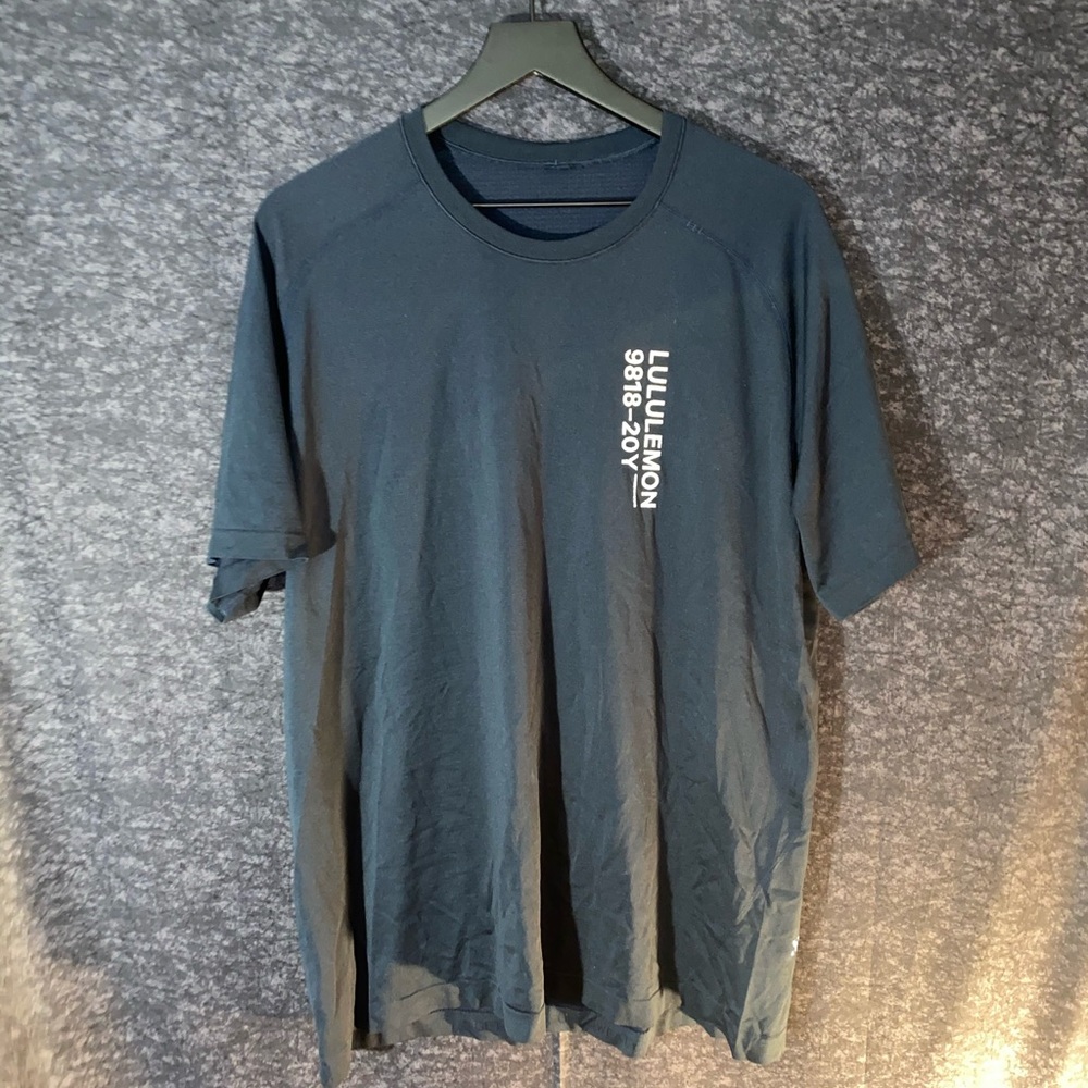 Navy Lululemon Metal Vent